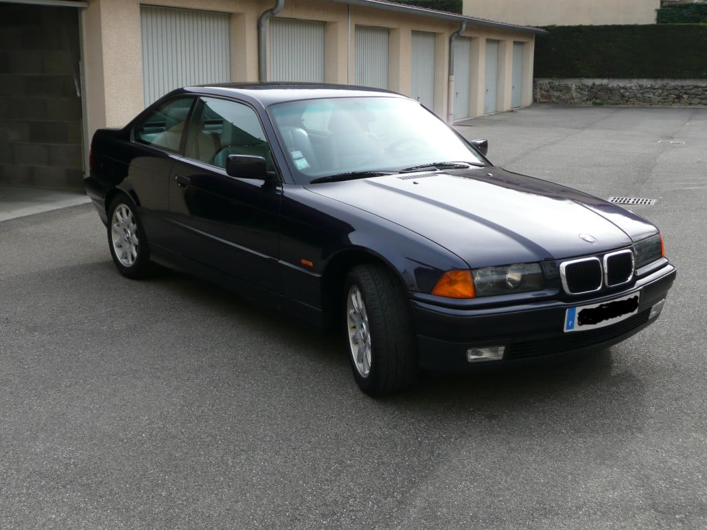 130 000km en BMW 323i coupé E36 | Auto Forever