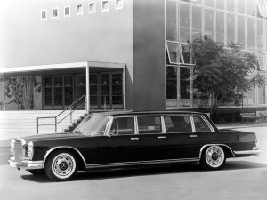 Mercedes 600 Pullman Limousine 6 portes