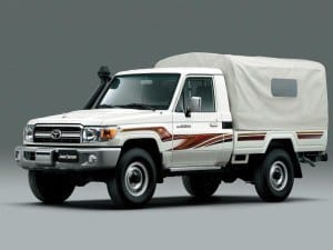 Toyota Land Cruiser 70 pick up bâché 2007