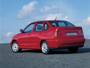 Polo Classic 1995-1999 vue AR - photo Volkswagen