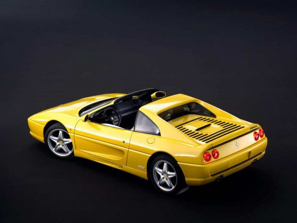 Ferrari F355 GTS 1994-1999 vue arrière - photo Ferrari