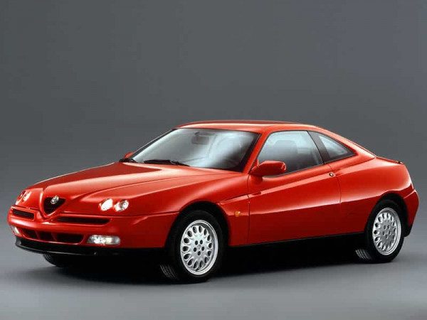 Alfa Romeo GTV 1995-1998 - vue avant