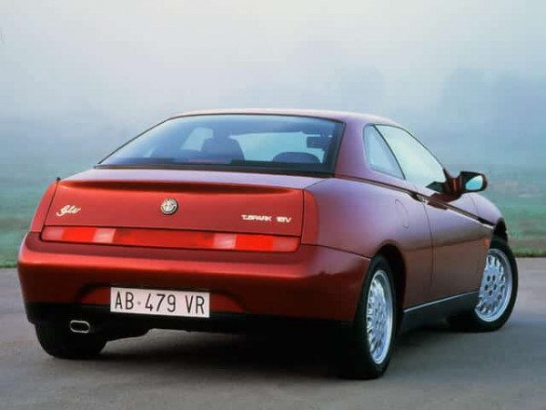 Alfa Romeo GTV 1995-1998 - vue arrière