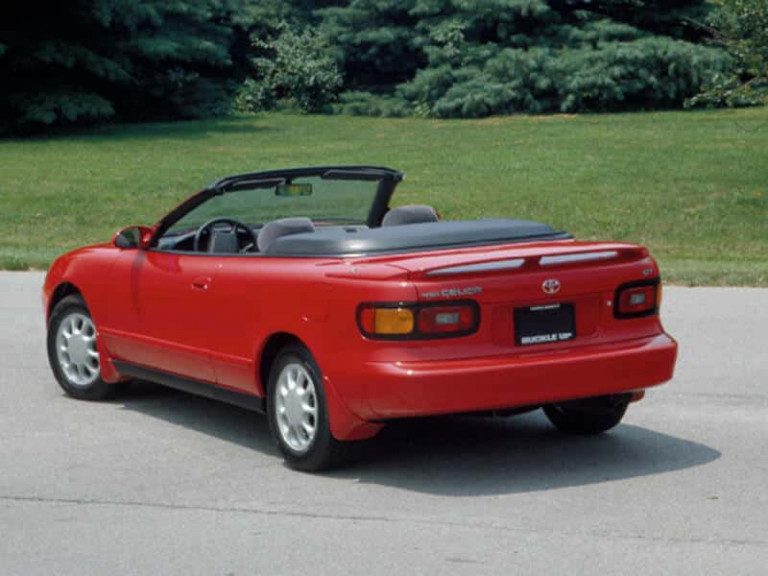 Toyota Celica cabriolet ASC vue AR 1991-1993 - photo : auteur inconnu