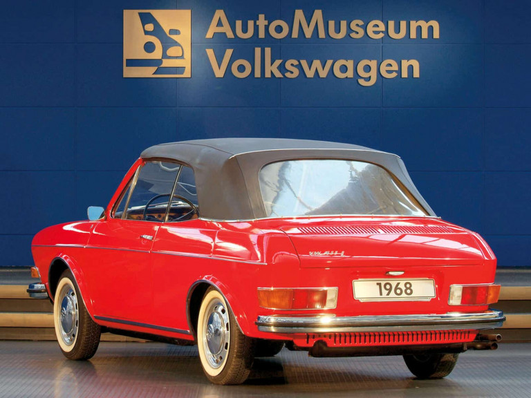 Volkswagen 411 cabriolet Karmann 1968 - photo Musée Volkswagen