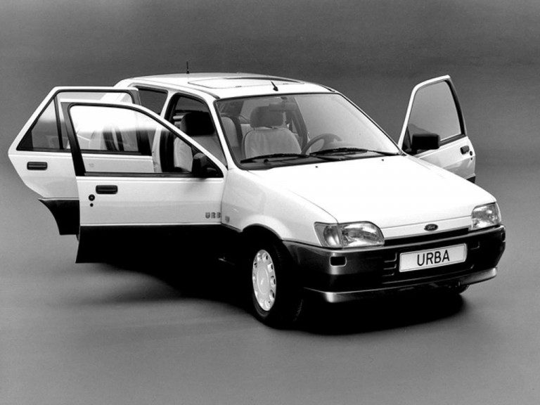 Ford Fiesta Urba 1989 vue AV - photo Ford