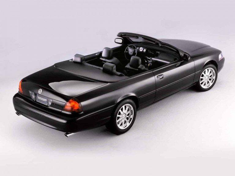 Mercury Marauder Convertible Concept vue AR 2002 - photo Ford