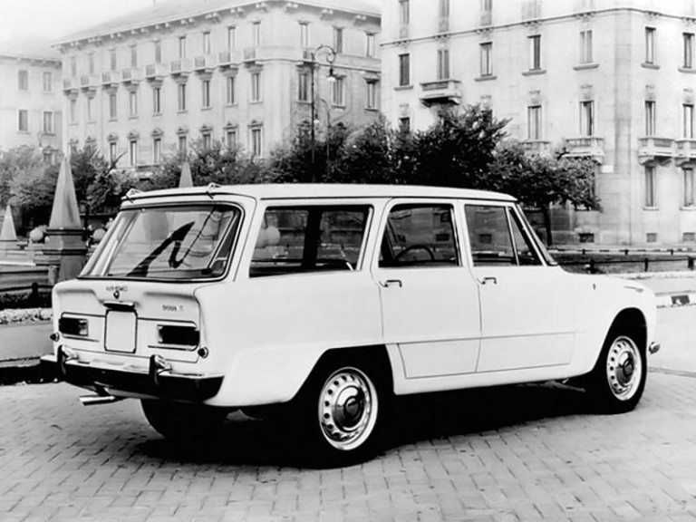 Alfa Romeo Giulia Promiscua Colli 1962 - photo : auteur inconnu