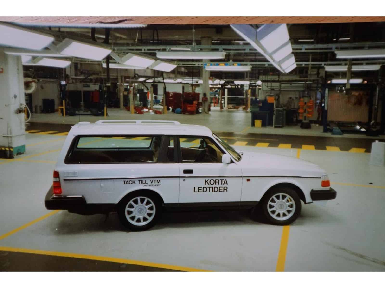 Volvo 240 break court 1993 photo Volvo Auto Forever