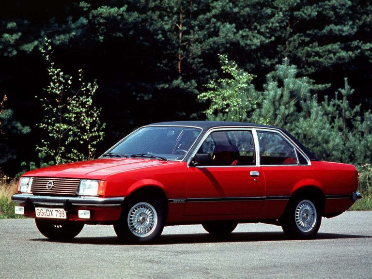 Opel Rekord deux portes 1977-1982 - photo Opel