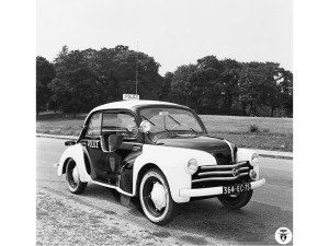 Renault 4CV Pie police parisienne 1955