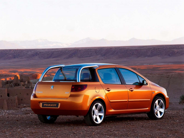 Peugeot 307 Cameleo concept vue AR 2001 - photo Peugeot