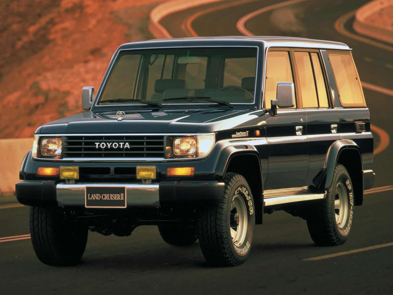 Toyota Land Cruiser II break 5p vue AV 1990-1996 - photo Toyota