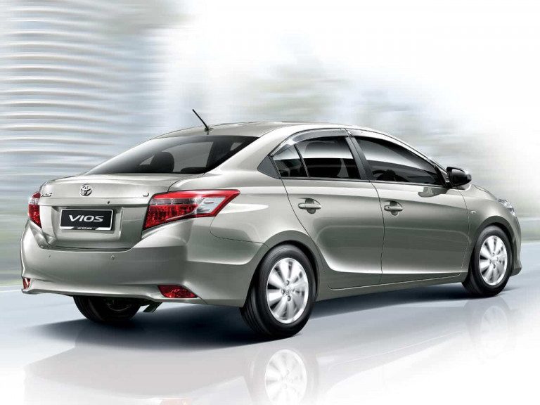 Toyota Vios 2013 vue AR - photo Toyota