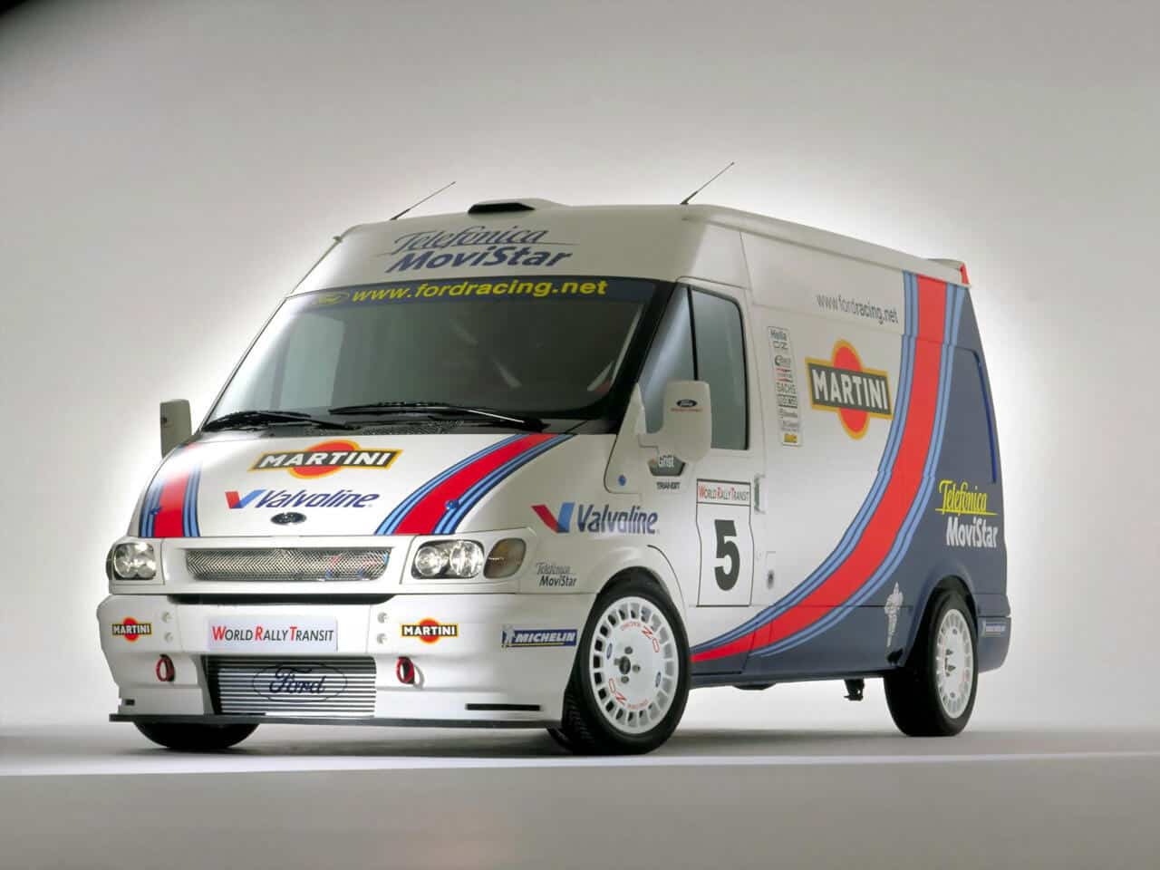 Ford Transit World Rally concept 2000 - photo Ford