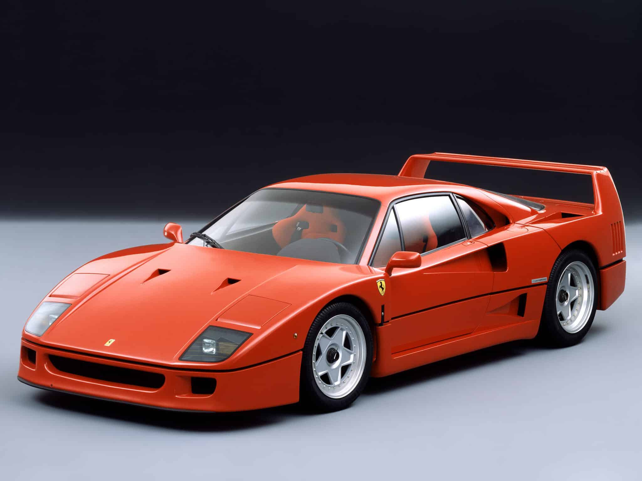 Ferrari F40, Évolutions et caractéristiques