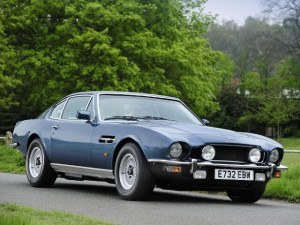 Aston Martin V8 Saloon 1972-1989 - photo : auteur inconnu DR