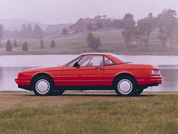 Cadillac Allanté 1987-1991 profil avec hard top - photo Cadillac