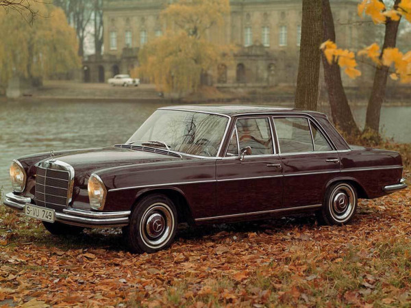 Mercedes-Benz 300 SEb (W108) vue AV 1965-1967 - photo Mercedes-Benz