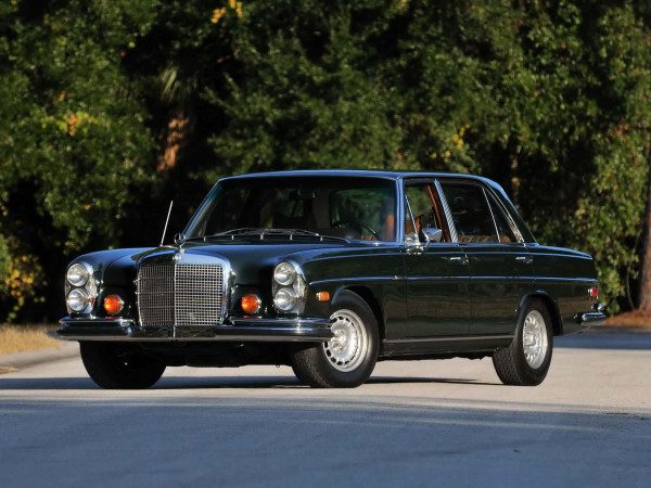 Mercedes-Benz 300 SEL 6,3 US (W109) vue AV 1969-1971 - photo : auteur inconnu DR