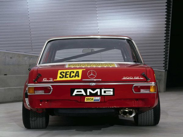 Mercedes-Benz 300 SEL 6.3 AMG vue AR 1971 - photo Mercedes-Benz