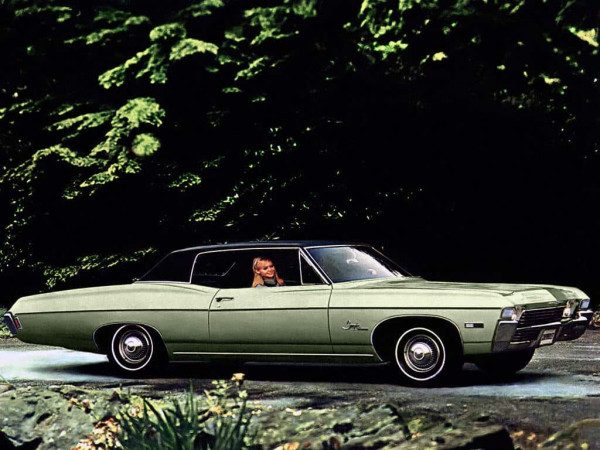 Chevrolet Impala 1967-1968 Custom Coupe hard top 2p vue AV - photo Chevrolet