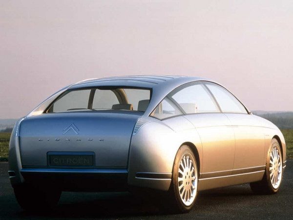 Citroën C6 Lignage concept Genève 1999 vue AR - photo Citroën