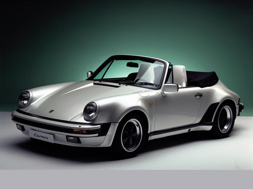 Porsche 911 Cabriolet Carrera 3.2 Turbo-Look sans aileron 1984-1989 vue AV - photo Porsche