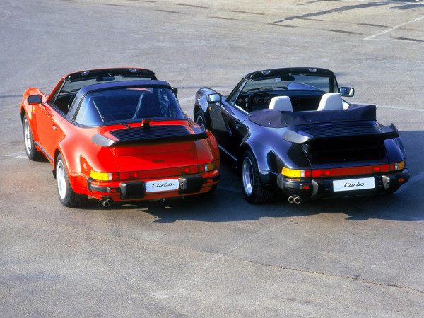 Porsche 911 Targa Turbo & Cabriolet Turbo 1987-1989 vue AR - photo Porsche
