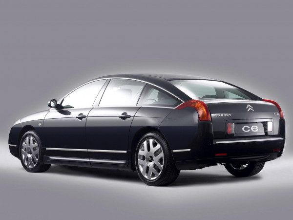 Citroën C6 2005-2012 vue AR - photo Citroën