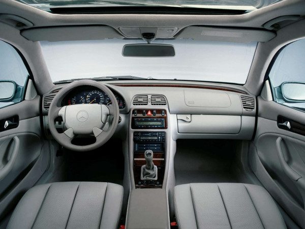 CLK 1997-1999 intérieur - photo Mercedes-Benz