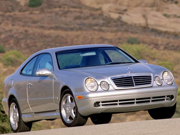 CLK 1999-2002 pack AMG version US vue AV - photo Mercedes-Benz