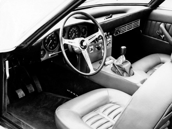 Lamborghini Islero 400 GT 1968-1969 intérieur - photo Lamborghini