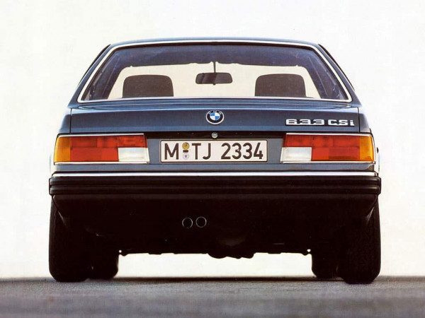 Série 6 E24 1976-1982 face AR - photo BMW