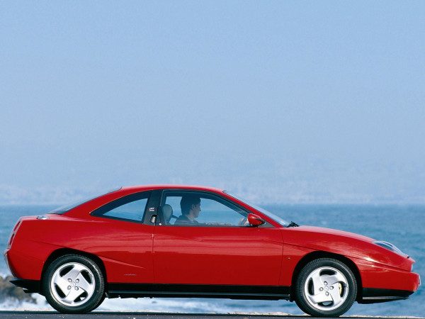 Fiat Coupé 1994-2000 profil - photo Fiat