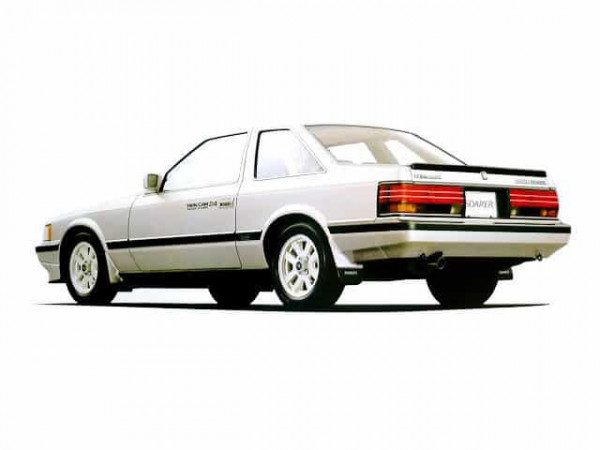 Toyota Soarer 1984-1985 vue AR - photo Toyota