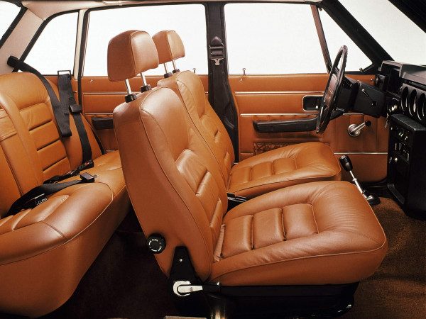 Volvo 164 1972-1974 intérieur - photo Volvo