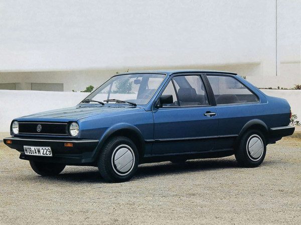 Volkswagen Polo Classic 1985-1990 vue AV - photo Volkswagen