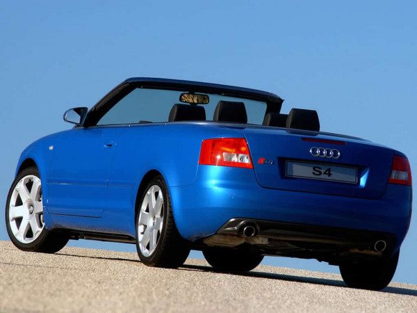 Audi A4 B6 S4 cabriolet 2003-2006 vue AR décapotée - photo Audi