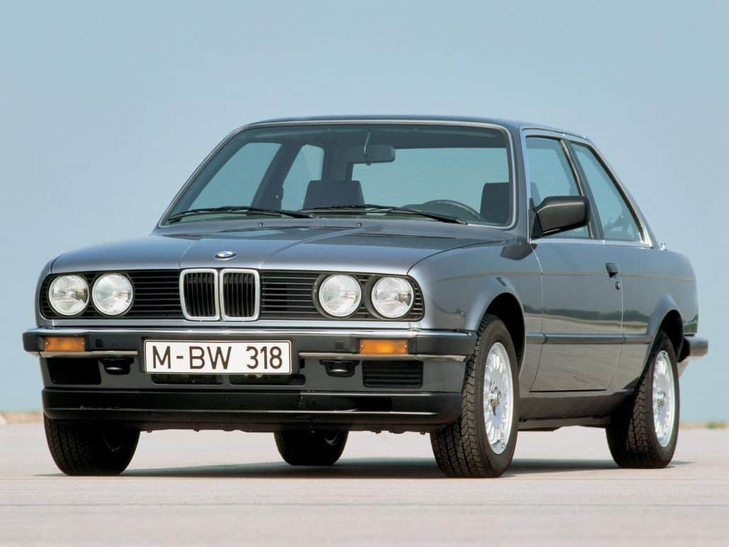BMW Serie 3 E30, Évolutions et caractéristiques
