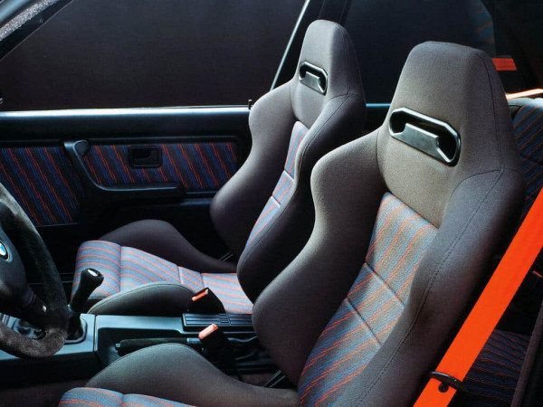 BMW M3 E30 Sport Evolution 1989-1990 intérieur - photo BMW