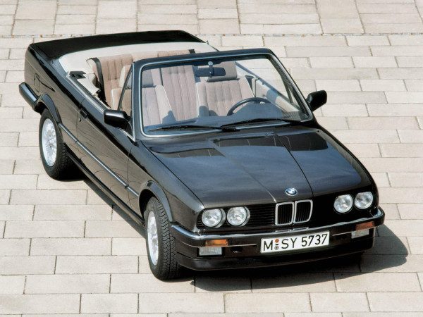 BMW Série 3 E30 cabriolet 1986-1990 vue AV - photo BMW