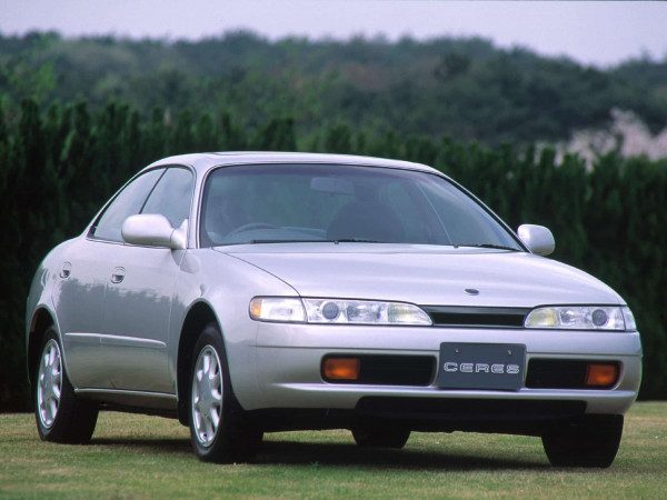 Corolla Ceres 1992-1994 vue AV - photo Toyota