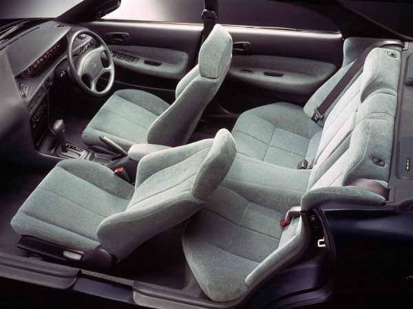 Corolla Ceres 1992-1998 intérieur - photo Toyota