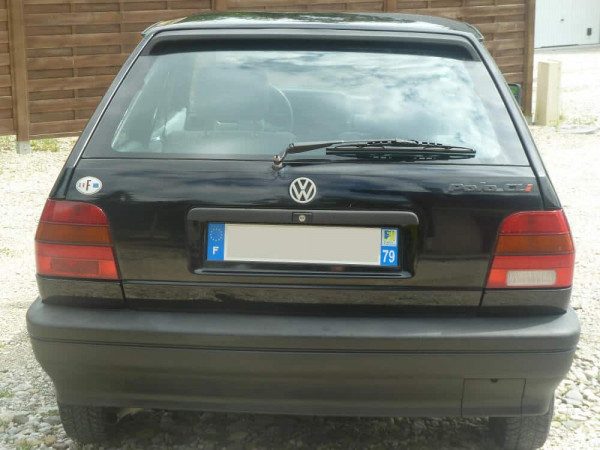 Volkswagen Polo 86C 1.3 CLi 1991 - vue face AR - photo Pascal B.