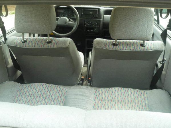 Volkswagen Polo 86C 1.3 CLi 1991 - intérieur - photo Pascal B.