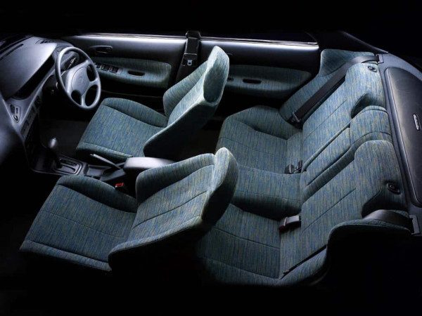 Sprinter Marino 1992-1998 intérieur - photo Toyota