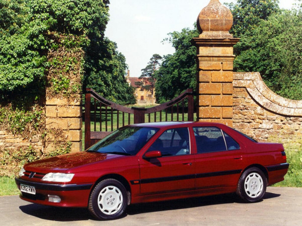 Peugeot 605 1994-1999 vue AV - photo Peugeot
