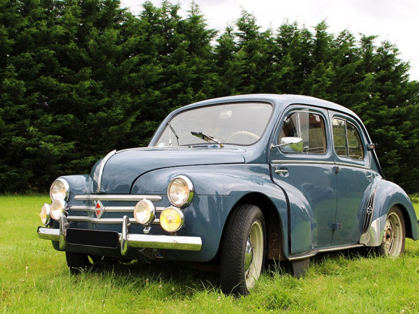 Renault 4CV 1956 vue AV