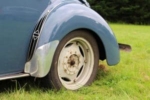 Roue AR gauche Renault 4CV 1956